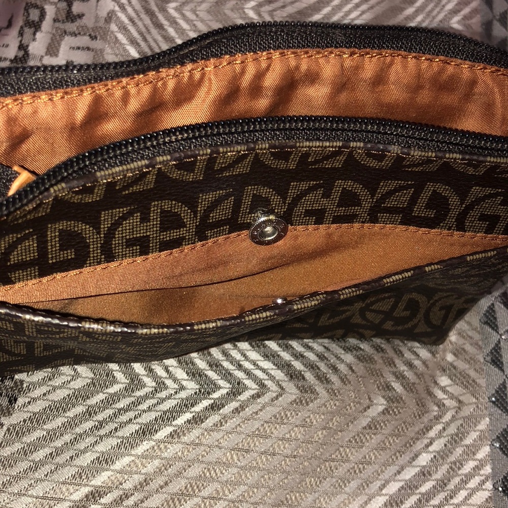 Handbag - Picture 5 of 5